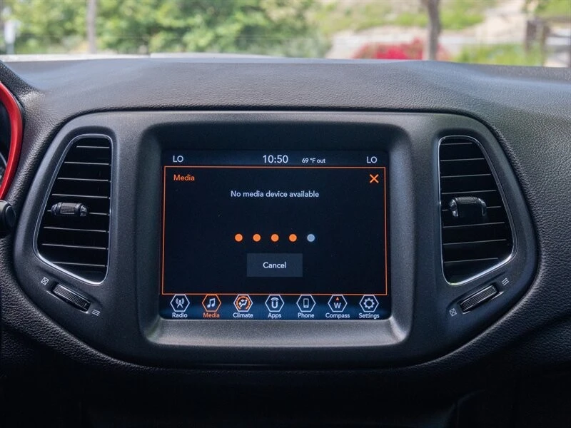 2021 Jeep Compass - Image 14 of 21