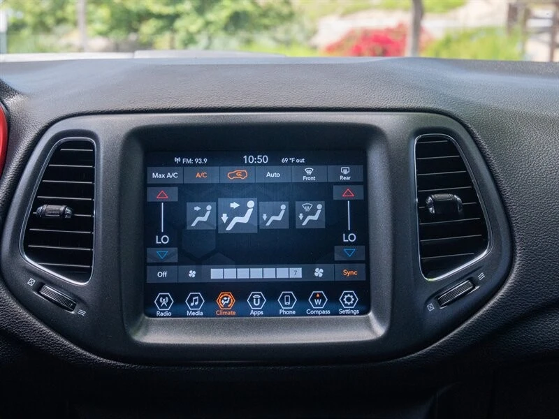 2021 Jeep Compass - Image 13 of 21
