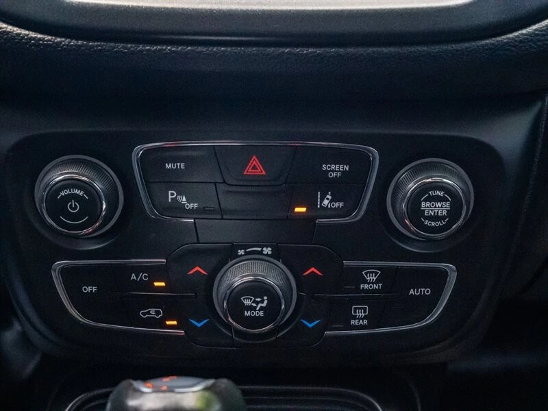 2021 Jeep Compass - Image 17 of 21