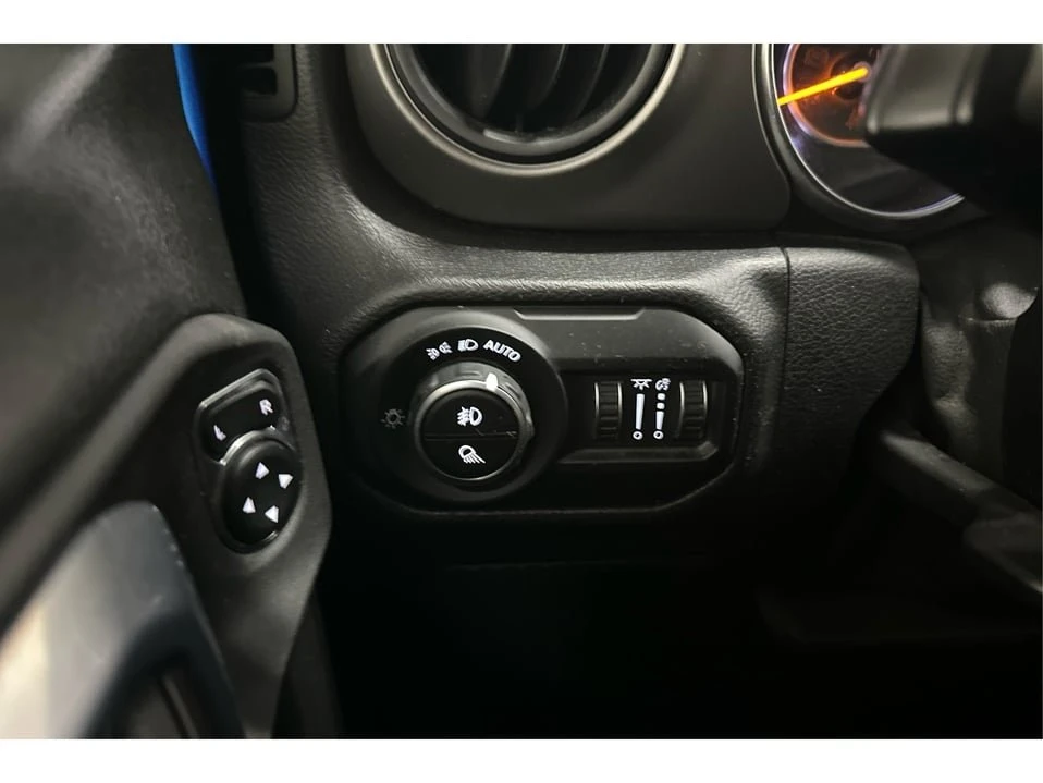 2021 Jeep JT Gladiator - Image 15 of 20