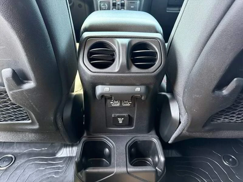 2021 Jeep JT Gladiator - Image 16 of 17