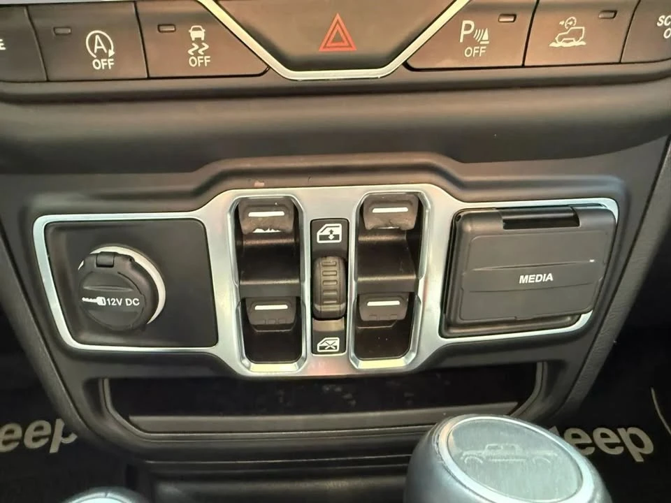 2021 Jeep JT Gladiator - Image 14 of 17