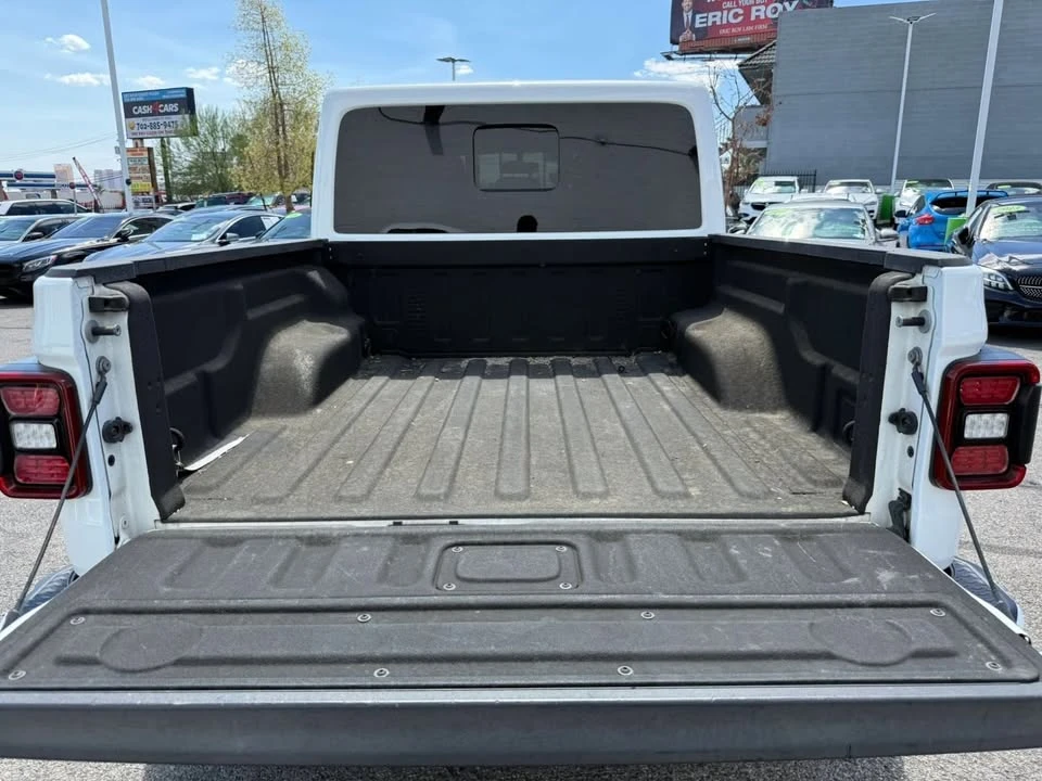 2021 Jeep JT Gladiator - Image 16 of 17
