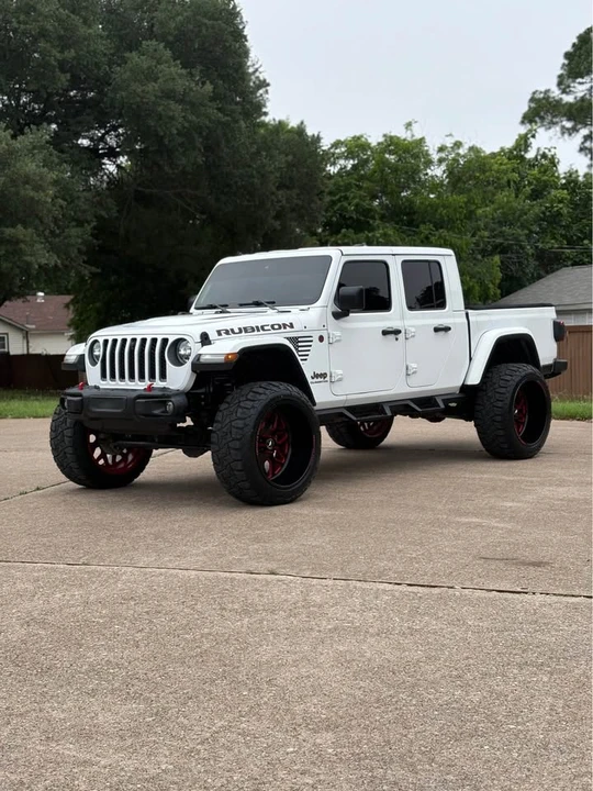 2021 Jeep JT Gladiator - Image 2 of 8