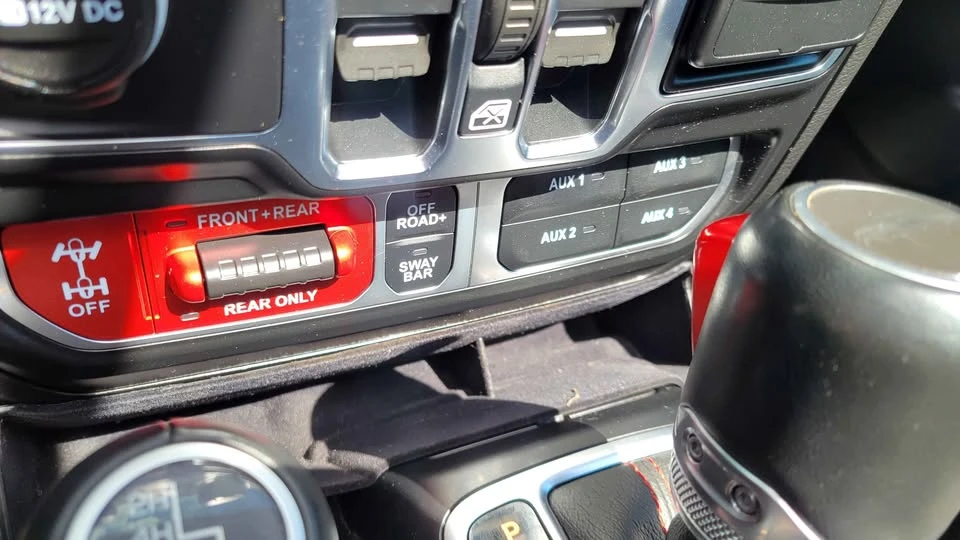 2021 Jeep JT Gladiator - Image 14 of 20