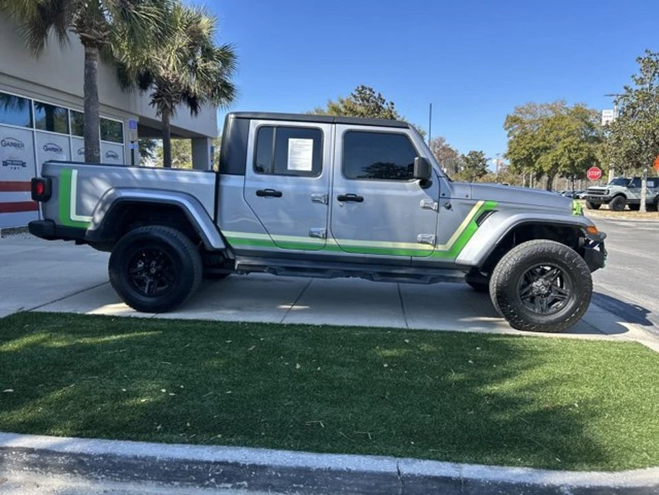 2021 Jeep JT Gladiator - Image 2 of 20