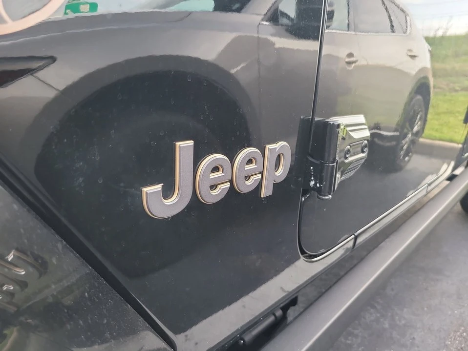 2021 Jeep JT Gladiator - Image 9 of 10