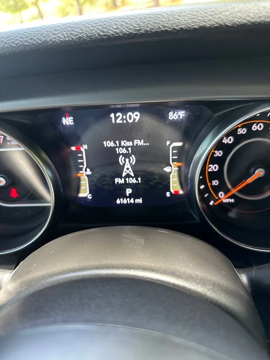 2021 Jeep JT Gladiator - Image 11 of 15