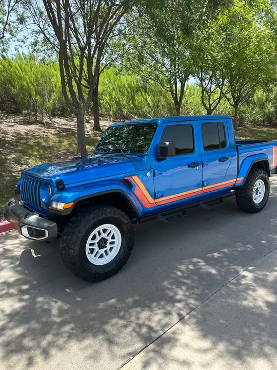 2021 Jeep JT Gladiator - Image 3 of 15