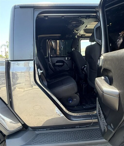 2021 Jeep JT Gladiator - Image 15 of 20