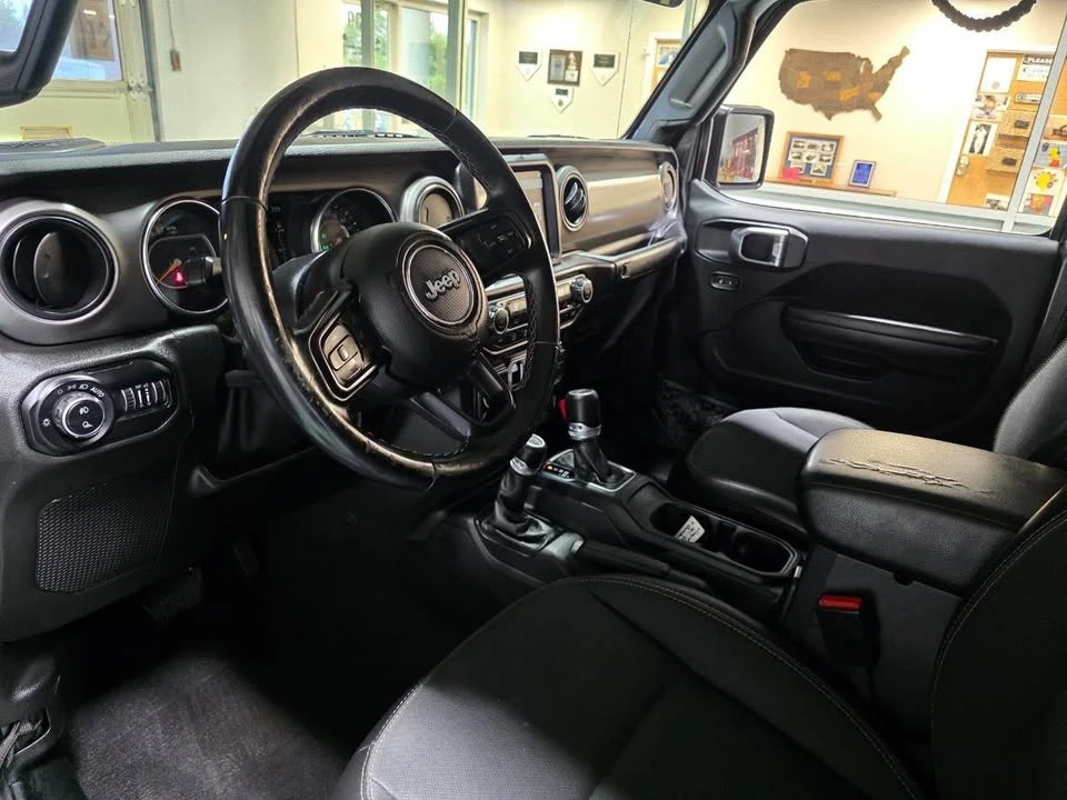 2021 Jeep JT Gladiator - Image 16 of 20