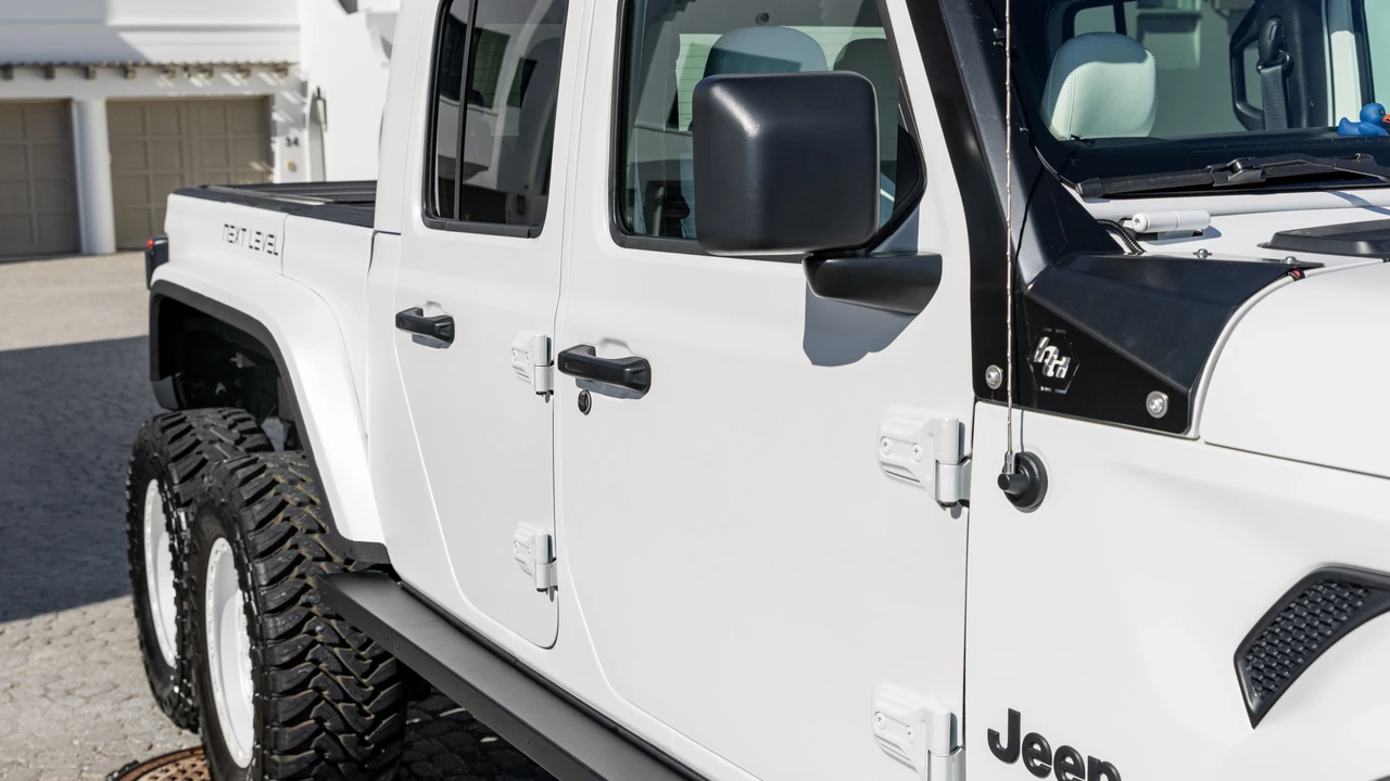 2021 Jeep JT Gladiator - Image 16 of 31