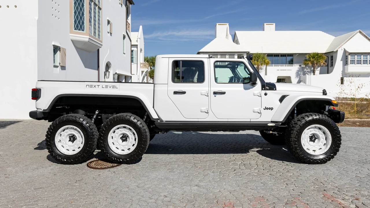 2021 Jeep JT Gladiator - Image 4 of 31