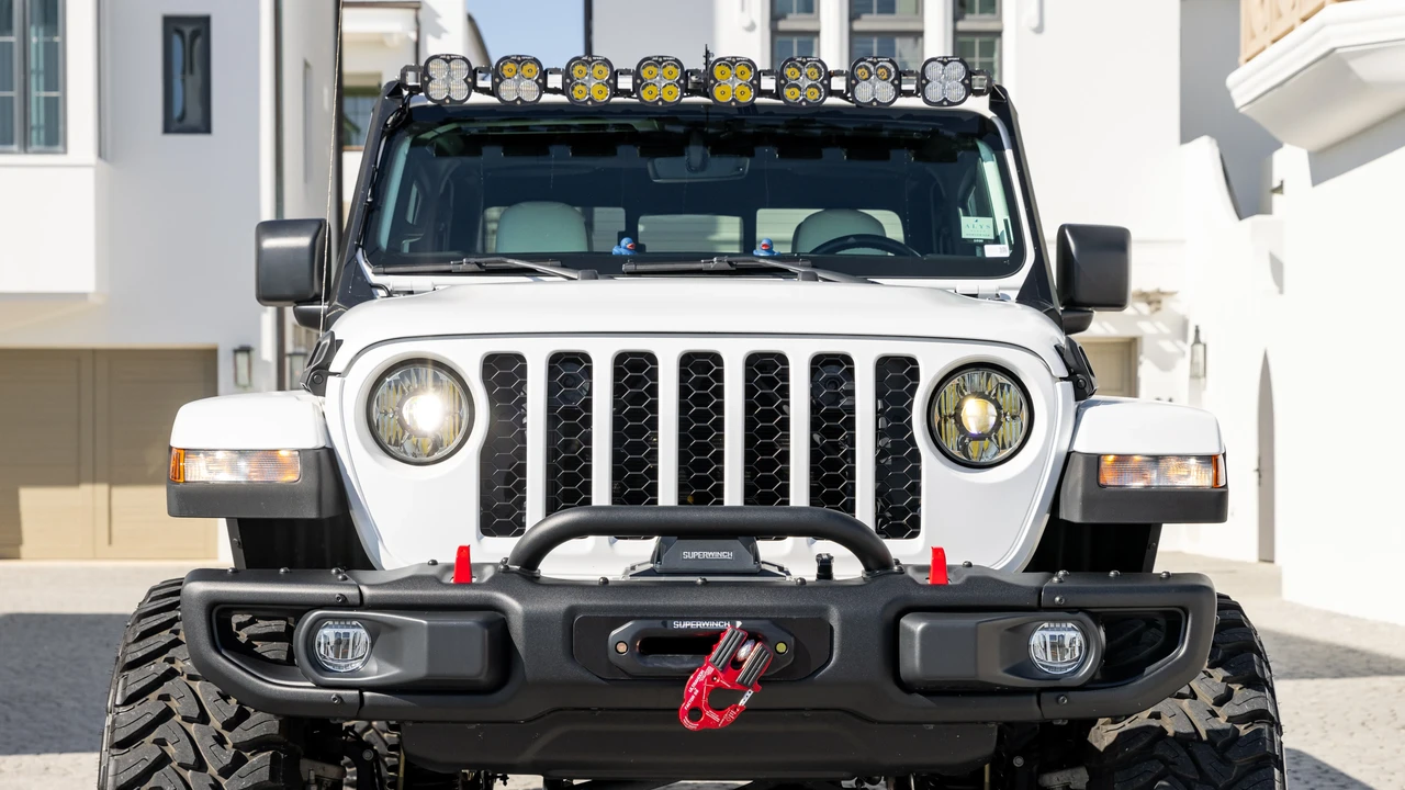 2021 Jeep JT Gladiator - Image 18 of 31