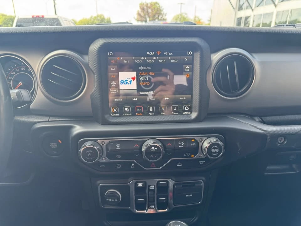 2021 Jeep JT Gladiator - Image 15 of 20