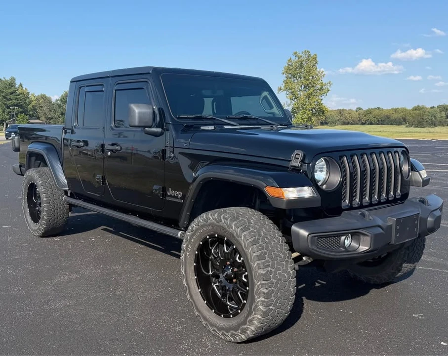 2021 Jeep JT Gladiator - Image 2 of 9