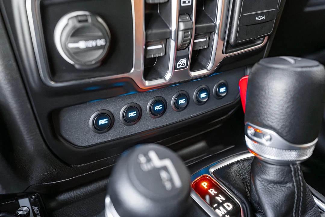2021 Jeep JT Gladiator - Image 19 of 21