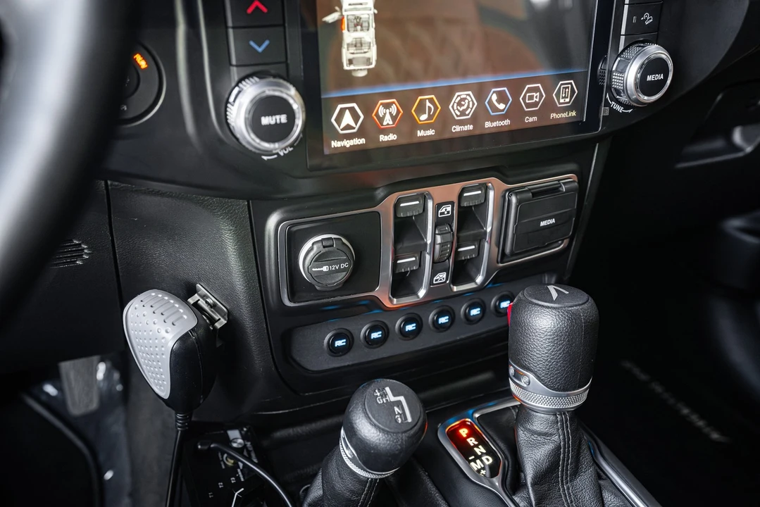 2021 Jeep JT Gladiator - Image 18 of 21