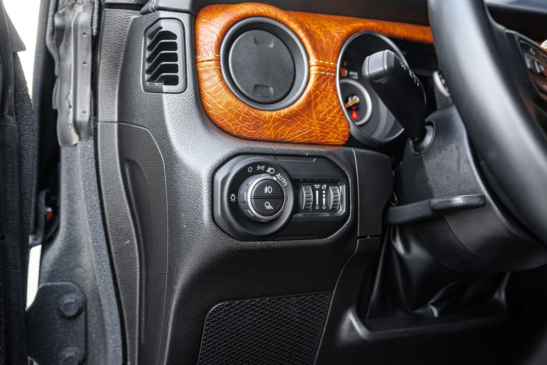 2021 Jeep JT Gladiator - Image 8 of 21