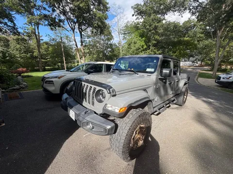 2021 Jeep Gladiator Altitude Pickup 4D 5 ft
