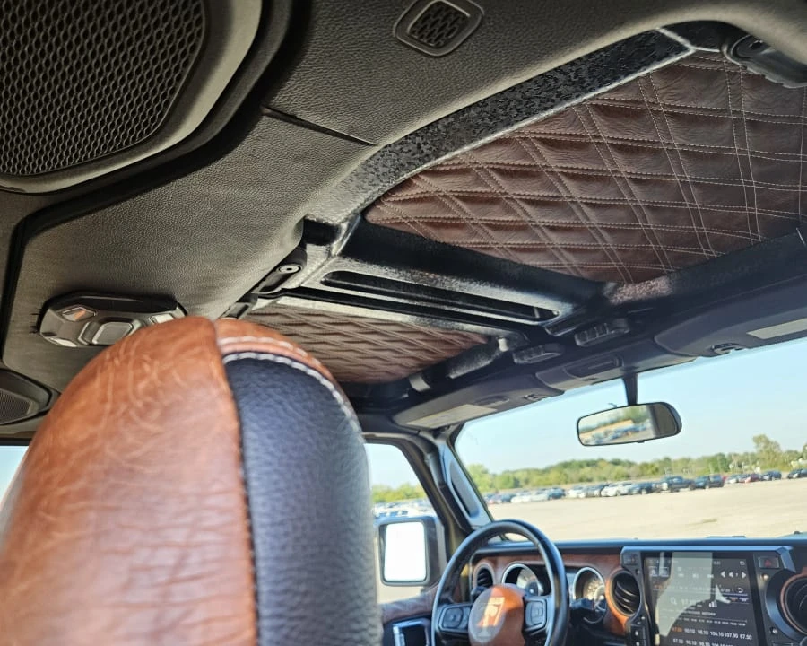 2021 Jeep JT Gladiator - Image 18 of 19