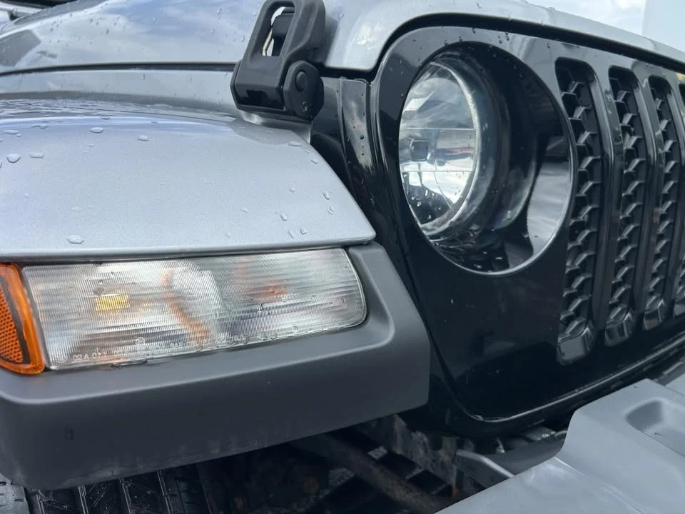 2021 Jeep JT Gladiator - Image 18 of 20