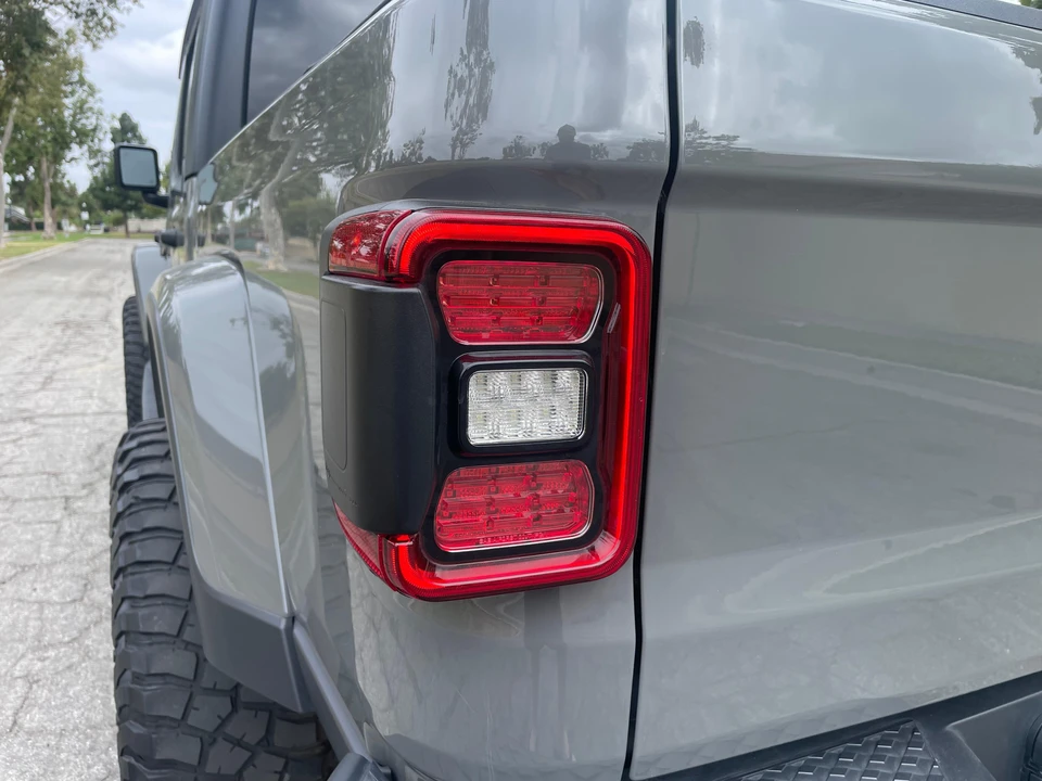 2021 Jeep JT Gladiator - Image 14 of 31