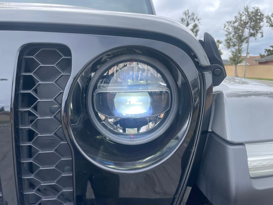 2021 Jeep JT Gladiator - Image 11 of 31