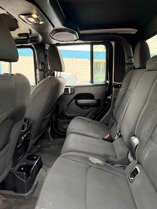 2021 Jeep JT Gladiator - Image 6 of 8