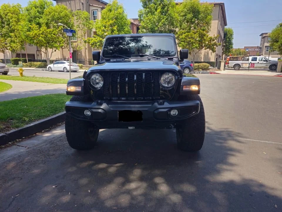 2021 Jeep JT Gladiator - Image 2 of 16