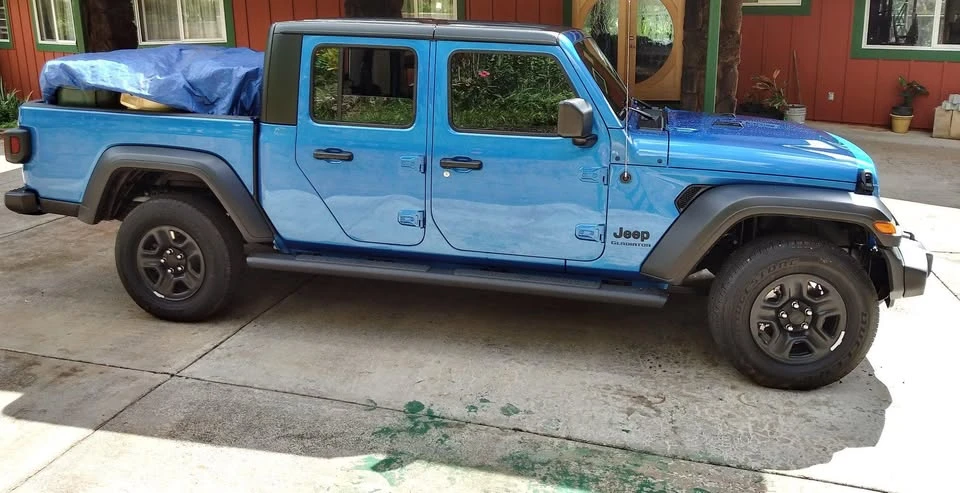 2021 Jeep JT Gladiator - Image 2 of 8