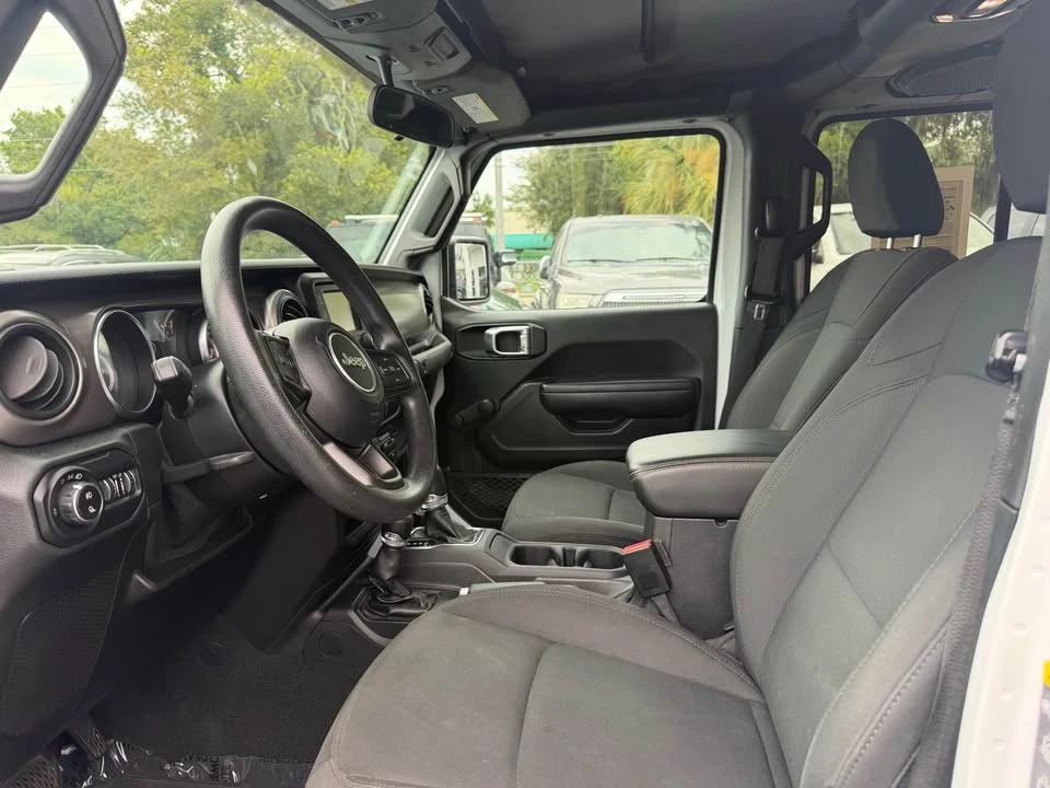 2021 Jeep JT Gladiator - Image 2 of 4