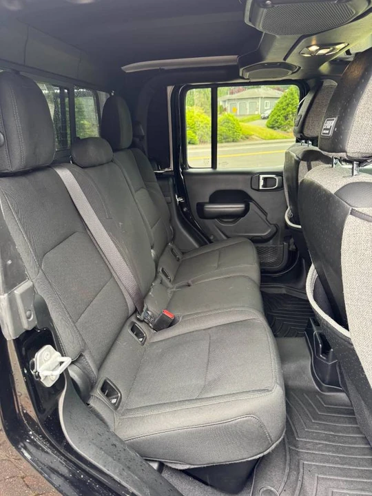 2021 Jeep JT Gladiator - Image 13 of 19