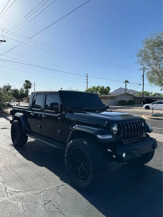 2021 Jeep JT Gladiator - Image 4 of 9