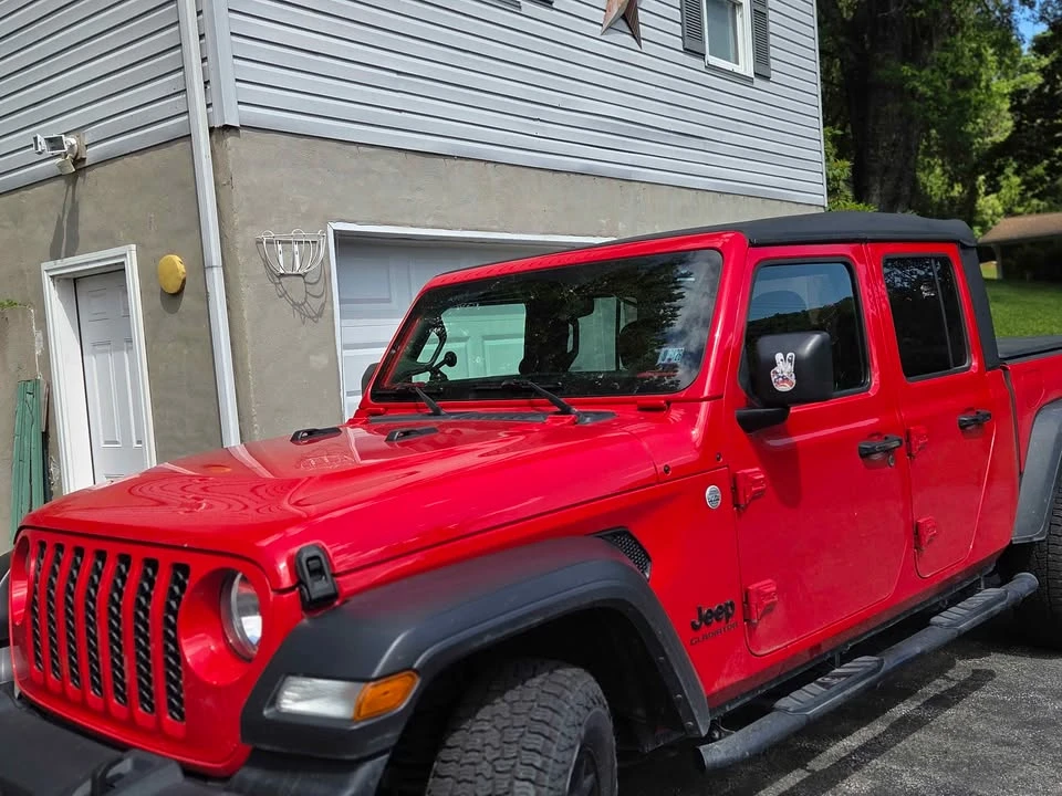 2021 Jeep JT Gladiator - Image 2 of 4