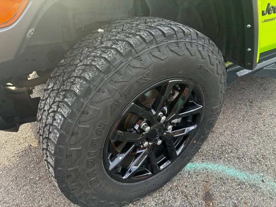 2021 Jeep JT Gladiator - Image 2 of 16