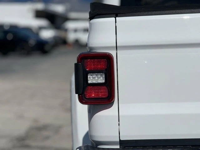 2021 Jeep JT Gladiator - Image 8 of 21