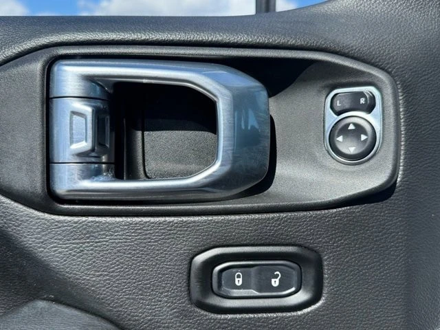 2021 Jeep JT Gladiator - Image 12 of 21