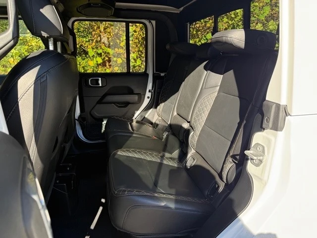 2021 Jeep JT Gladiator - Image 15 of 21