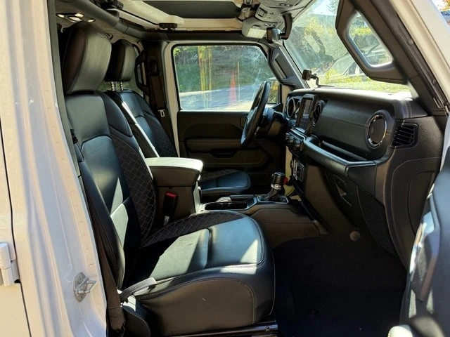 2021 Jeep JT Gladiator - Image 18 of 21