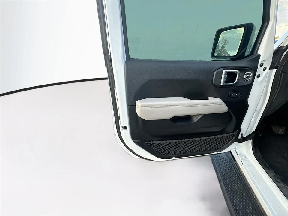 2021 Jeep JT Gladiator - Image 14 of 16
