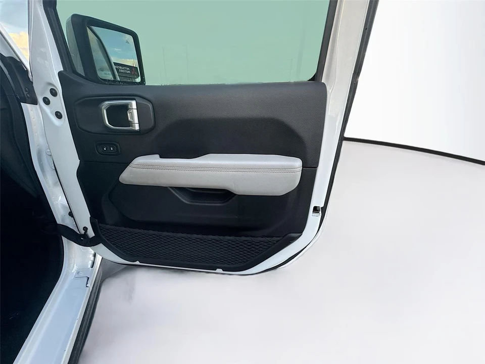2021 Jeep JT Gladiator - Image 9 of 16