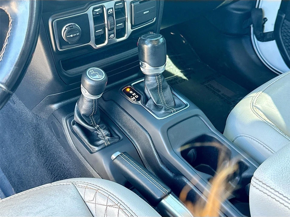 2021 Jeep JT Gladiator - Image 17 of 21