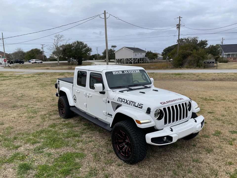 2021 Jeep JT Gladiator - Image 23 of 31