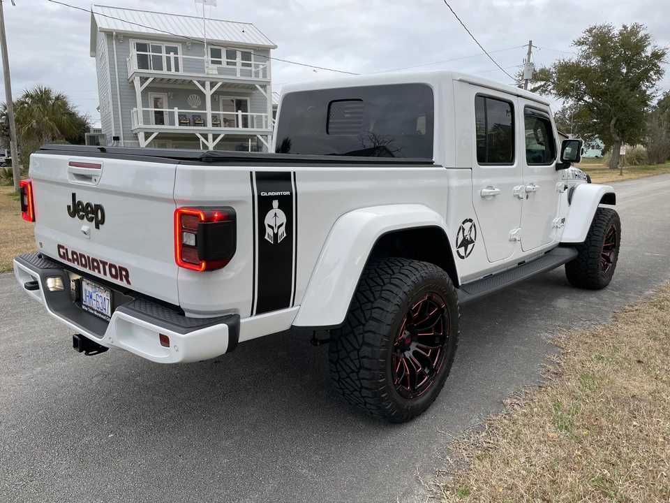 2021 Jeep JT Gladiator - Image 17 of 31