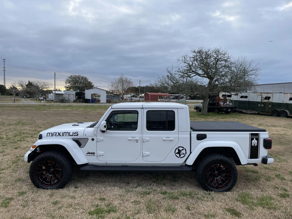 2021 Jeep JT Gladiator - Image 11 of 31