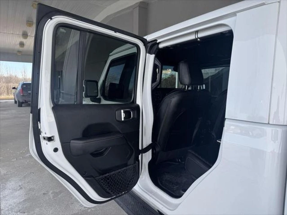 2021 Jeep JT Gladiator - Image 16 of 20