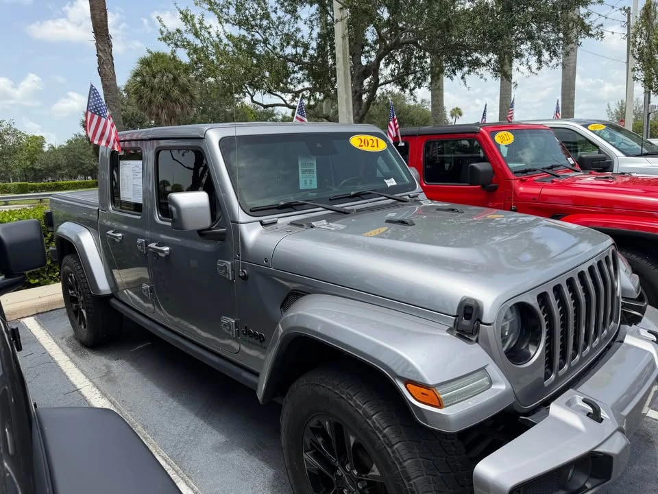 2021 Jeep JT Gladiator - Image 3 of 4