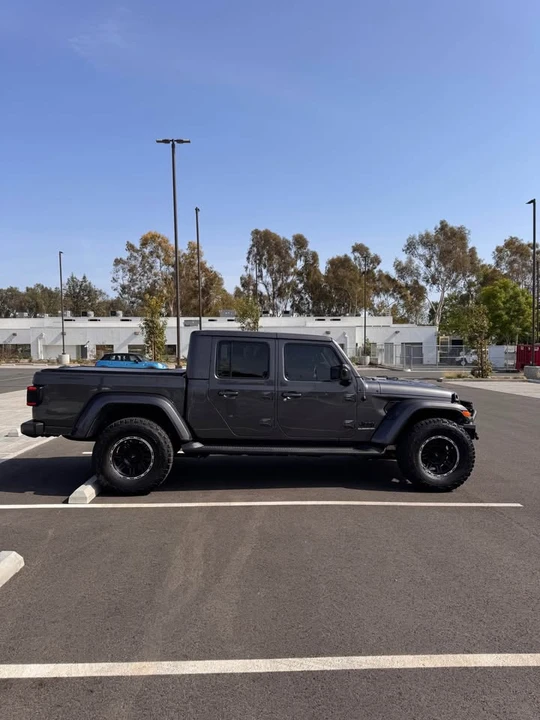 2021 Jeep JT Gladiator - Image 4 of 10