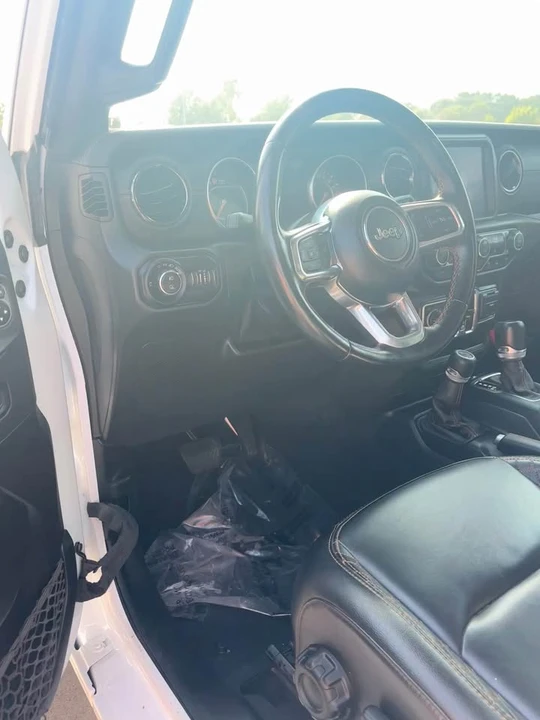 2021 Jeep JT Gladiator - Image 9 of 10